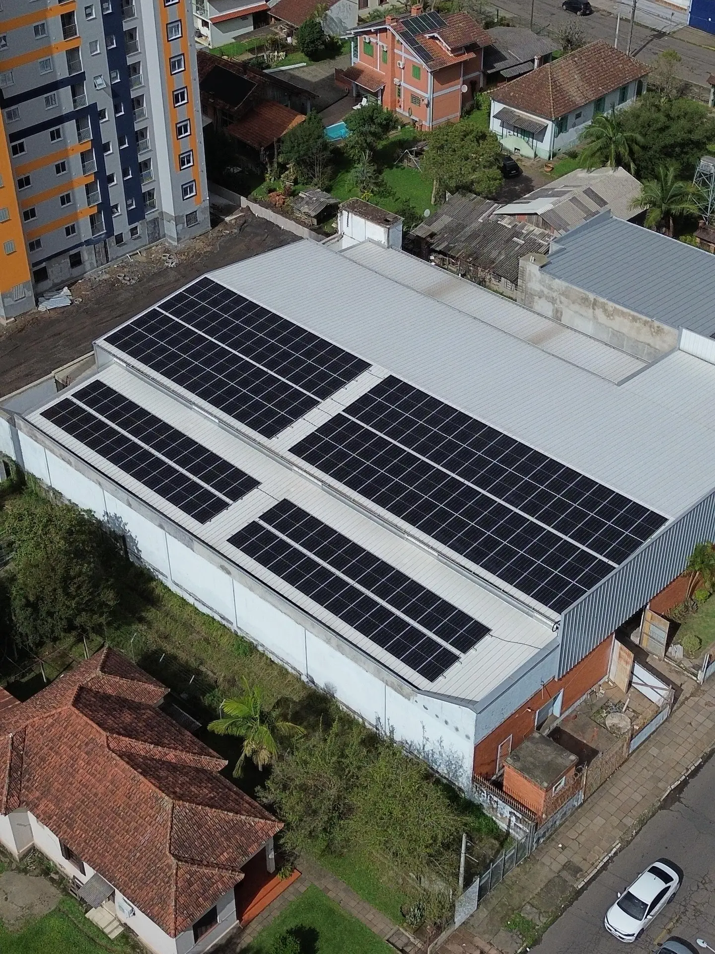 Painéis solares em Guaratinga